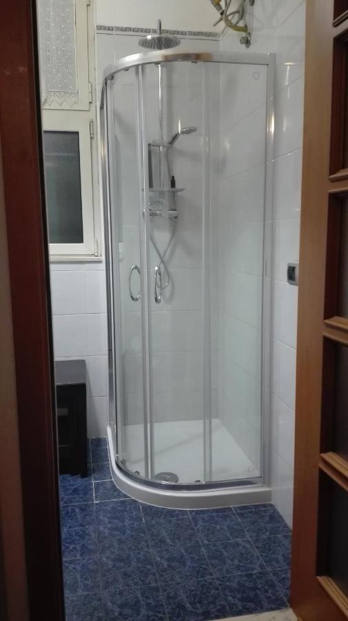 B&B Trieste&Trento Napoli Bagian luar foto