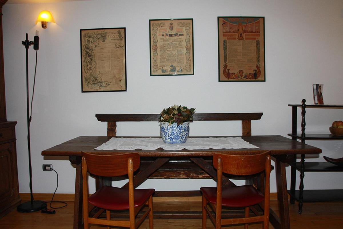 B&B Trieste&Trento Napoli Bagian luar foto