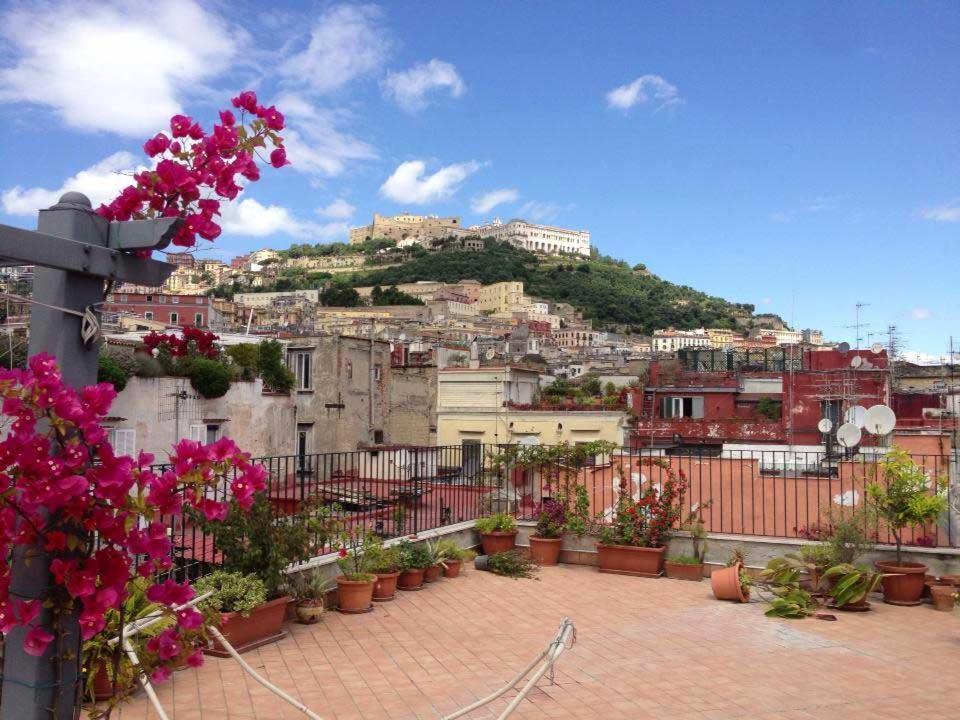 B&B Trieste&Trento Napoli Bagian luar foto