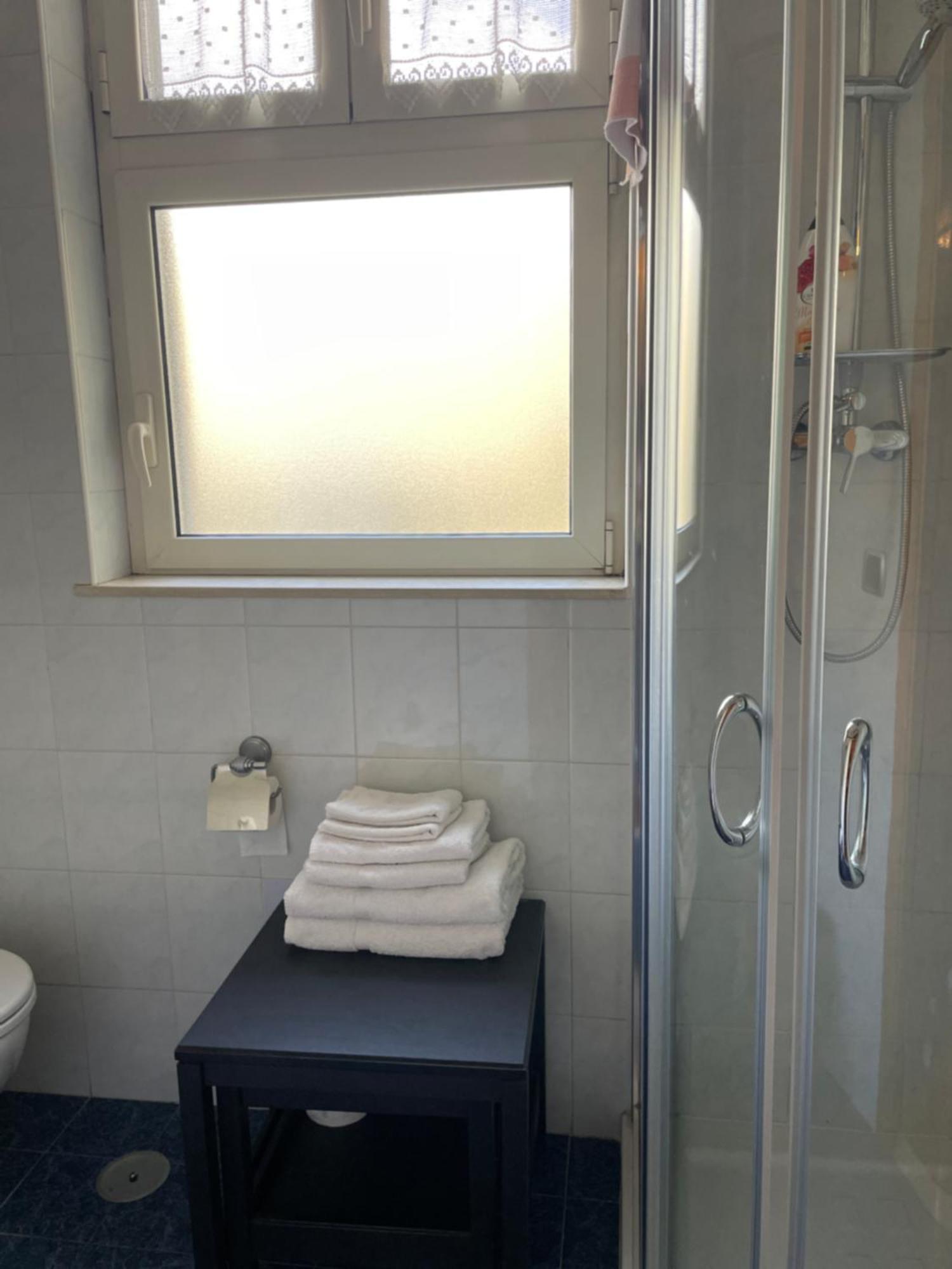 B&B Trieste&Trento Napoli Bagian luar foto
