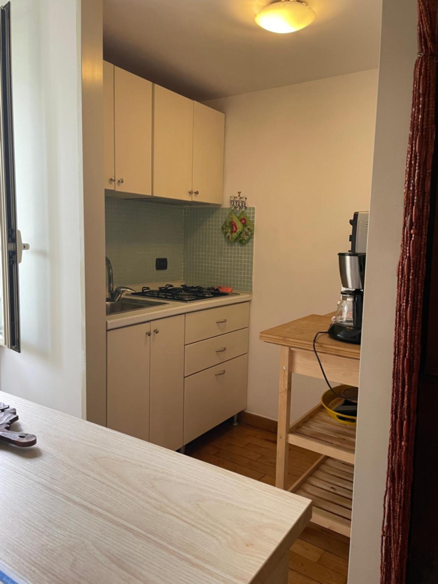 B&B Trieste&Trento Napoli Bagian luar foto